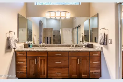 1743 N Oak Hill Lane, Green Valley, AZ 85614 - Photo 13