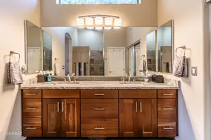 1743 N Oak Hill Ln, Green Valley, AZ 85614 - Photo 13