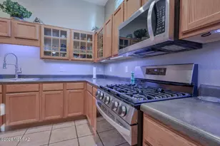 10373 E Loveless Gardner Ln, Tucson, AZ 85747 - Photo 11