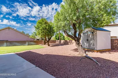 9151 N Eaglestone Loop, Tucson, AZ 85742 - Photo 39
