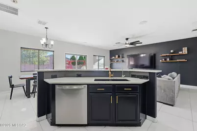 6265 W Ocotillo Meadow Drive, Tucson, AZ 85757 - Photo 7