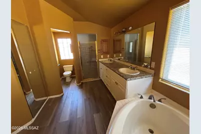 1701 E Lind, Tucson, AZ 85719 - Photo 13