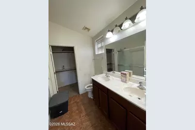 7806 S Hidden Places Loop, Tucson, AZ 85756 - Photo 11
