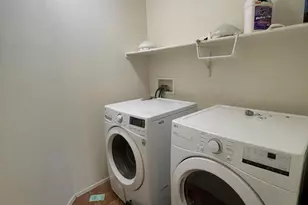 7806 S Hidden Places Loop, Tucson, AZ 85756 - Photo 9