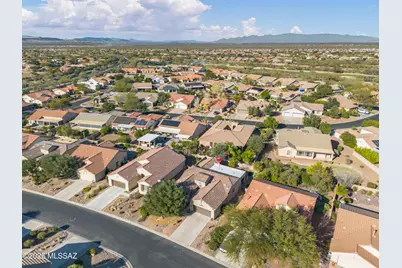 2227 E Apache Springs Lane, Green Valley, AZ 85614 - Photo 25