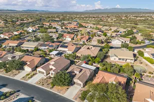 2227 E Apache Springs Ln, Green Valley, AZ 85614 - Photo 25