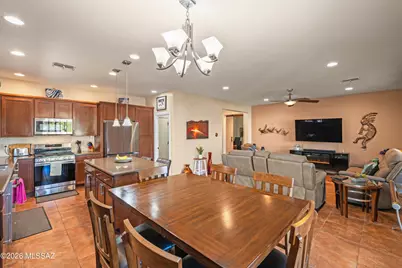 2227 E Apache Springs Lane, Green Valley, AZ 85614 - Photo 11