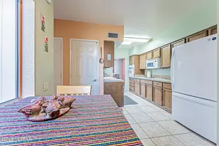 1117 W Camino Sagasta, Green Valley, AZ 85622 - Photo 19