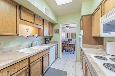 1117 W Camino Sagasta, Green Valley, AZ 85622 - Photo 21