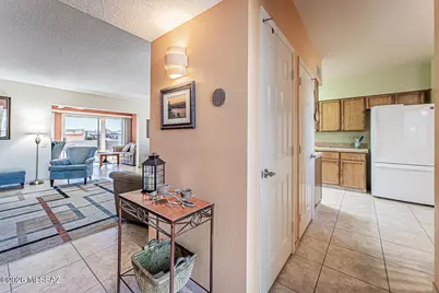 1117 W Camino Sagasta, Green Valley, AZ 85622 - Photo 17