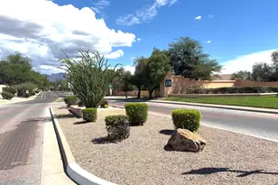 9890 N Sun Vista Pl, Tucson, AZ 85742 - Photo 3