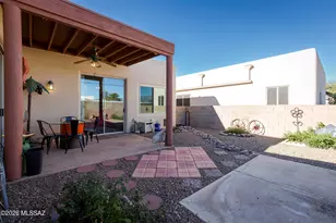 1556 E Painted Colt Loop, Tucson, AZ 85719 - Photo 31