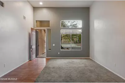 8286 N Amber Burst Drive, Tucson, AZ 85743 - Photo 5