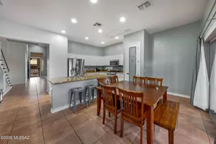 8286 N Amber Burst Dr, Tucson, AZ 85743 - Photo 15