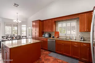 2587 E Dome Ct, Green Valley, AZ 85614 - Photo 9