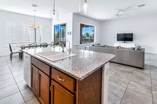 60437 E Arroyo Vista Dr, Oracle, AZ 85623 - Photo 7