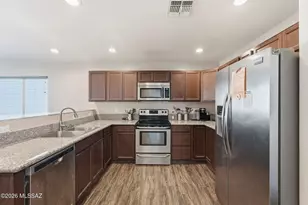 3304 W Athenee Ct, Tucson, AZ 85746 - Photo 7