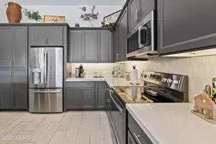 1438 E Golden Rock Wy, Green Valley, AZ 85614 - Photo 15