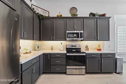 1438 E Golden Rock Way, Green Valley, AZ 85614 - Photo 17