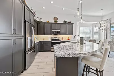 1438 E Golden Rock Way, Green Valley, AZ 85614 - Photo 7