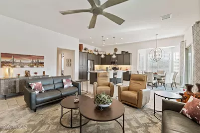 1438 E Golden Rock Way, Green Valley, AZ 85614 - Photo 13