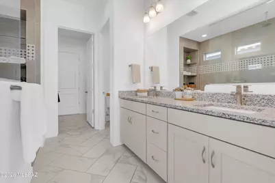 13455 N Cape Marigold Drive, Oro Valley, AZ 85755 - Photo 13