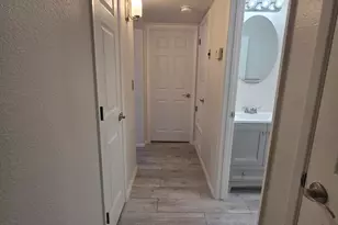 211 E Roger Rd, Tucson, AZ 85705 - Photo 15