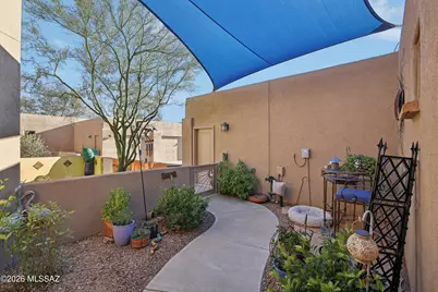 7639 S Vivaldi Court, Tucson, AZ 85747 - Photo 7