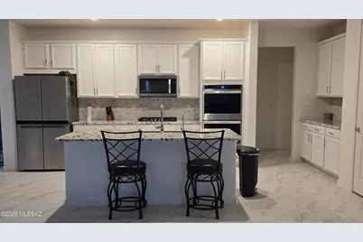 8703 E Stone Meadow Circle, Tucson, AZ 85730 - Photo 11