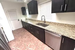 1358 S Desert Meadows Cir, Green Valley, AZ 85614 - Photo 7