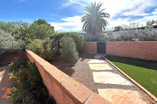 1358 S Desert Meadows Cir, Green Valley, AZ 85614 - Photo 3