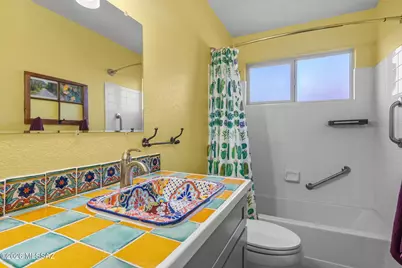9819 N Canyon Shadows Place, Tucson, AZ 85737 - Photo 19
