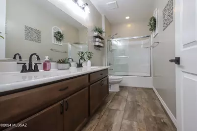 9745 S Desert Flint Drive, Tucson, AZ 85747 - Photo 15