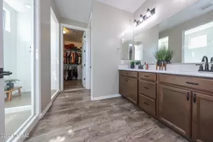 9745 S Desert Flint Dr, Tucson, AZ 85747 - Photo 11