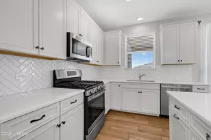 12005 E Ryscott Circle, Vail, AZ 85641 - Photo 13