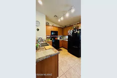 7996 Nautilus Drive, Tucson, AZ 85756 - Photo 9