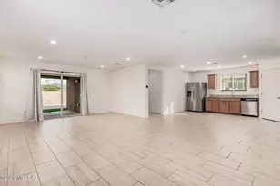 4433 S Sunrise Bluff Way, Tucson, AZ 85730 - Photo 3