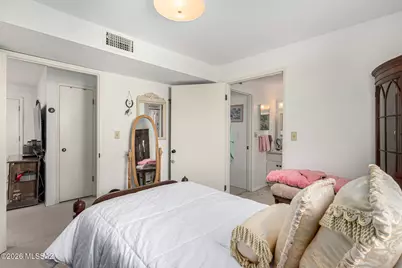 364 S Paseo Lobo #D, Green Valley, AZ 85614 - Photo 15