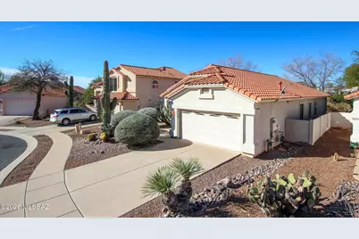 12159 N Seasons Loop, Oro Valley, AZ 85755 - Photo 3