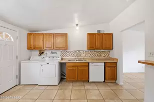 702 N Silverbell Rd, Tucson, AZ 85745 - Photo 9