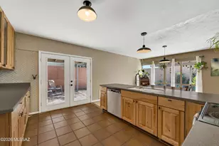 9150 E Helen St, Tucson, AZ 85715 - Photo 9