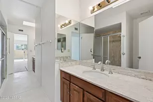 7754 E Hawthorne St, Tucson, AZ 85710 - Photo 21