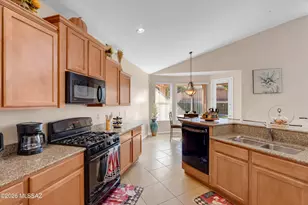 8541 N Crosswater Loop, Tucson, AZ 85743 - Photo 3