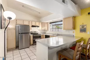 6803 N De Chelly Loop, Tucson, AZ 85741 - Photo 7