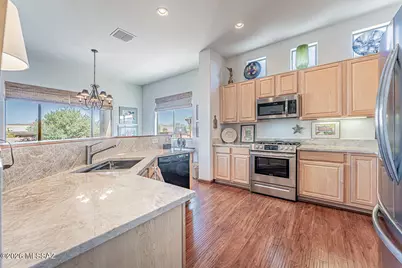 976 W Tenniel Drive, Green Valley, AZ 85614 - Photo 13