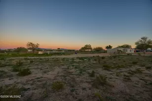 8033 S Farmcreek Dr, Tucson, AZ 85756 - Photo 19