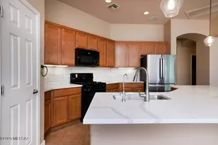 12771 N New Reflection Dr, Marana, AZ 85658 - Photo 9