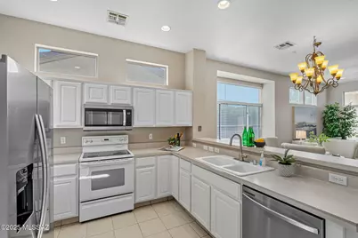 13853 N Lobelia Way, Oro Valley, AZ 85755 - Photo 17