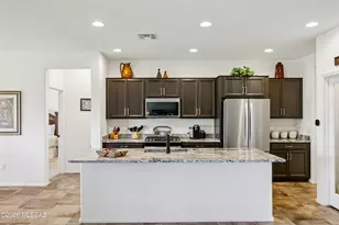 10081 N Indian Jewel Dr, Tucson, AZ 85742 - Photo 13