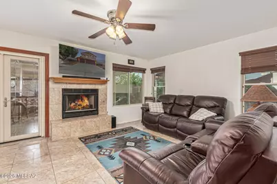 9190 E Sugarberry Place, Tucson, AZ 85747 - Photo 13